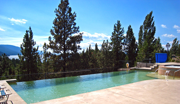 Mountain Lake Lodge pool